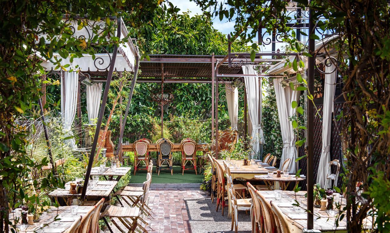 Petit Ermitage — eat & drink
