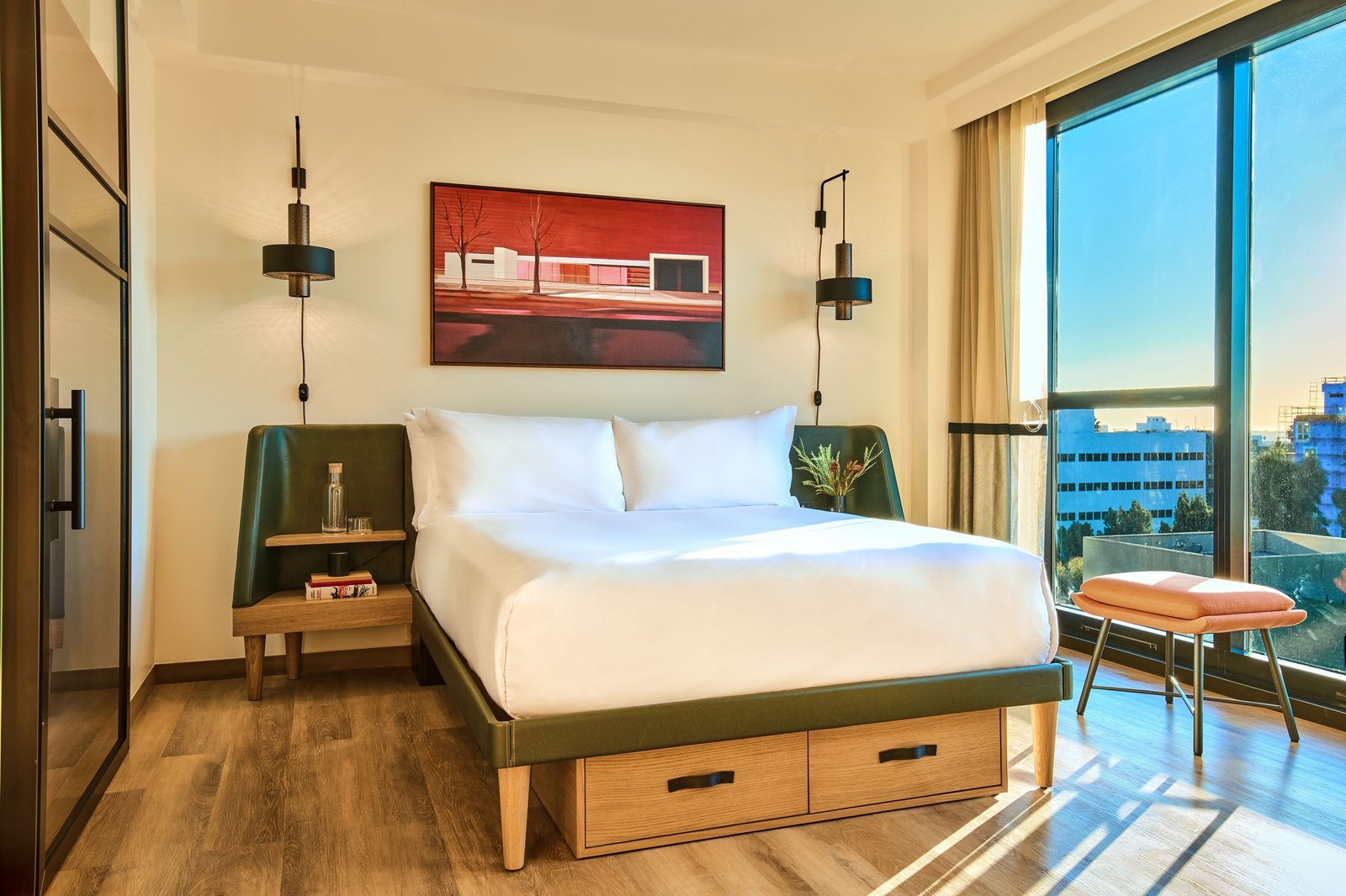 HOLLYWOOD VOLUME, a Tribute Portfolio Hotel — rooms