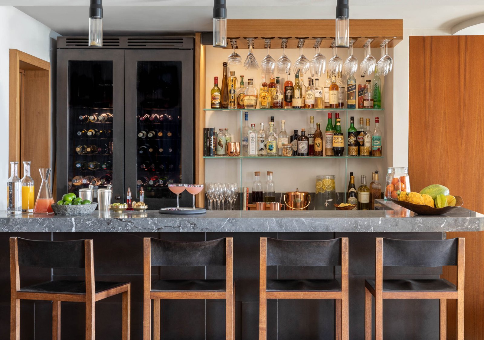 Malibu Beach Inn, carbon beach club