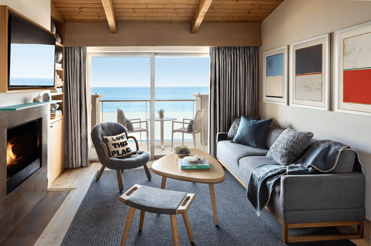 Malibu Beach Inn — rooms