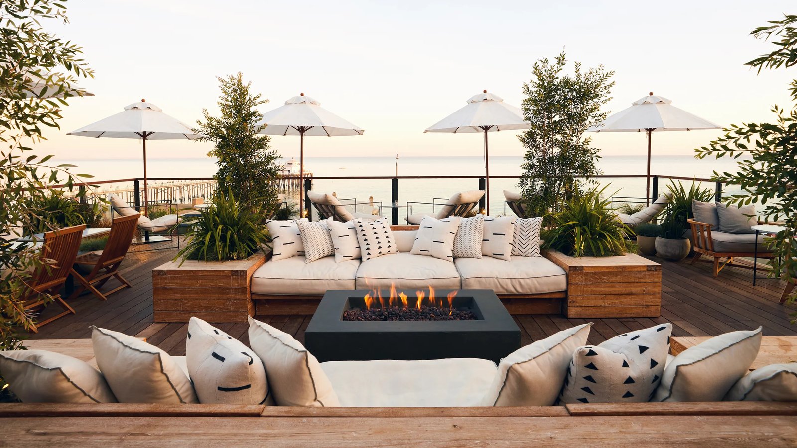 The Surfrider Hotel