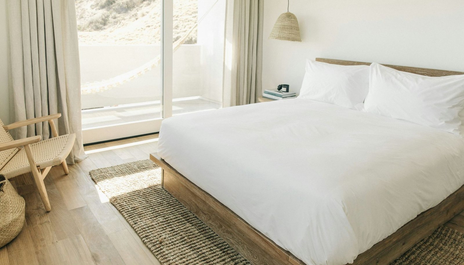 The Surfrider Hotel — rooms