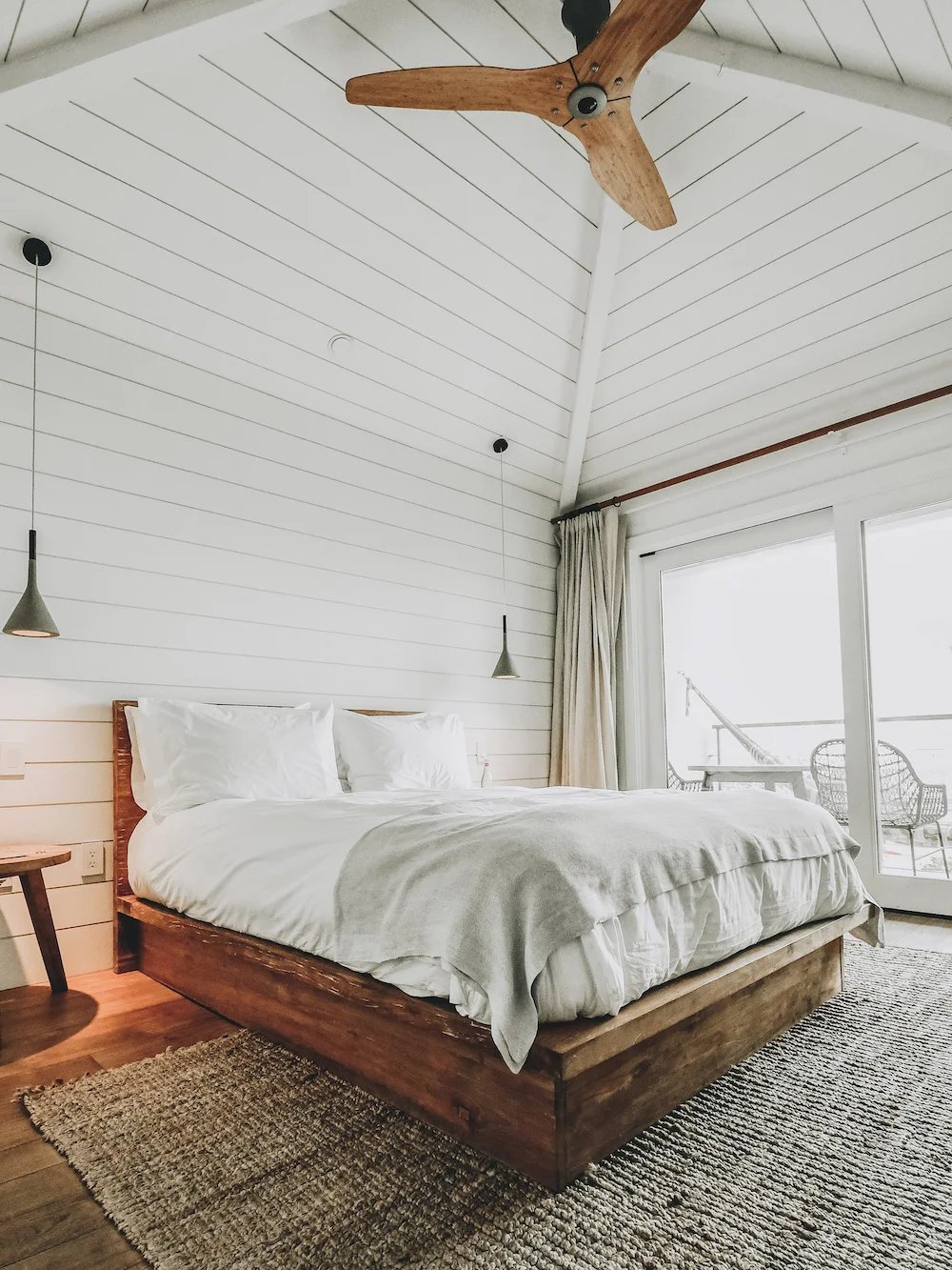 The Surfrider Hotel — rooms