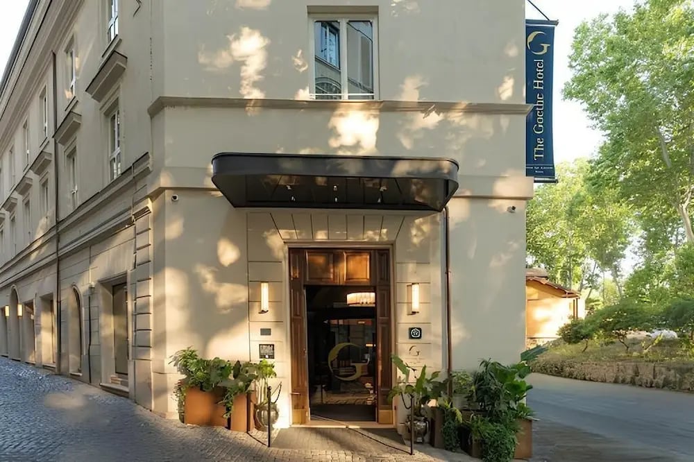 The First Roma Dolce — backstory