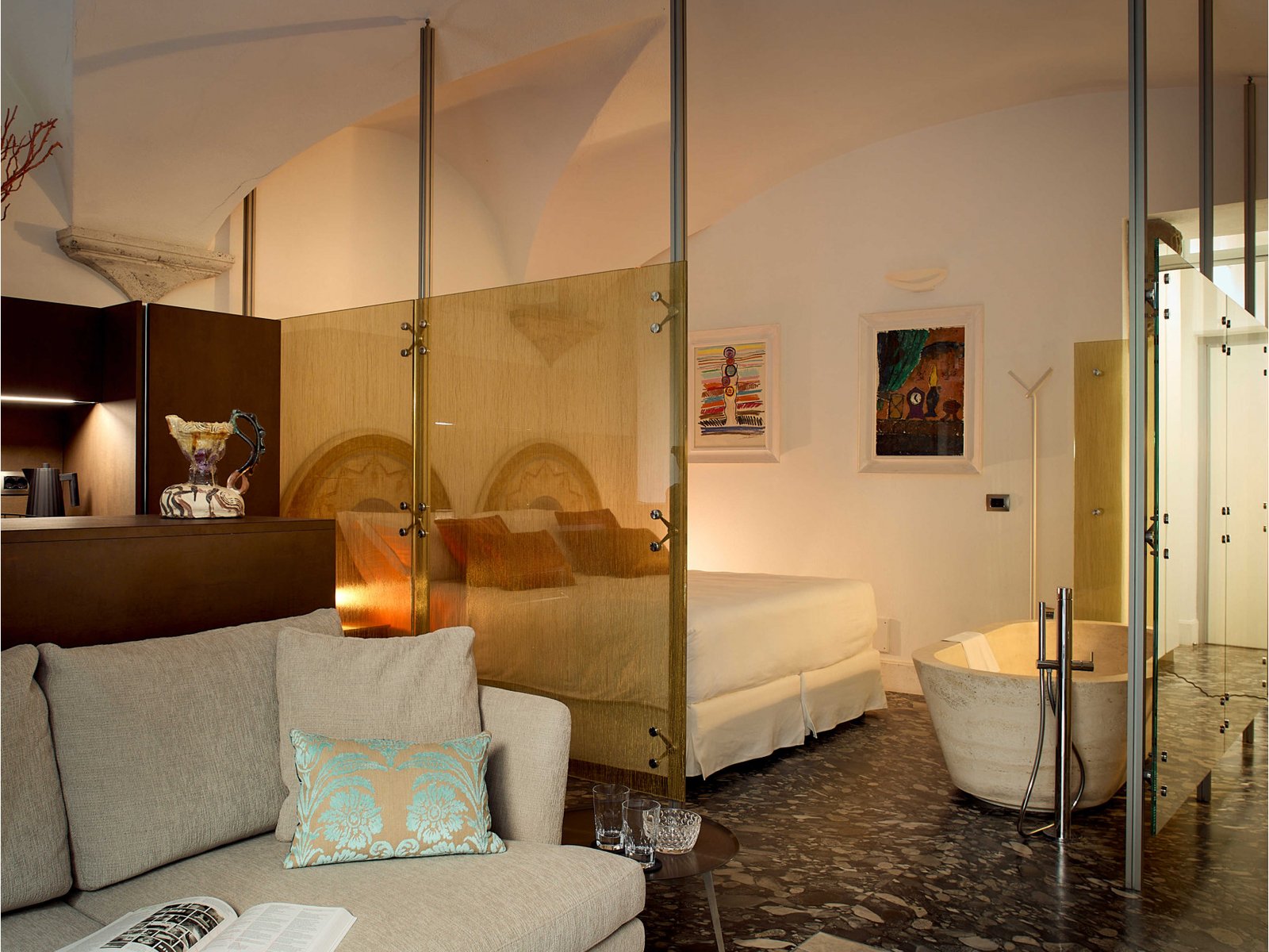 Palazzo delle Pietre — rooms