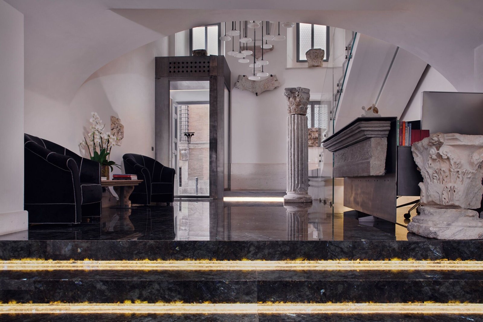 Palazzo delle Pietre — vibe