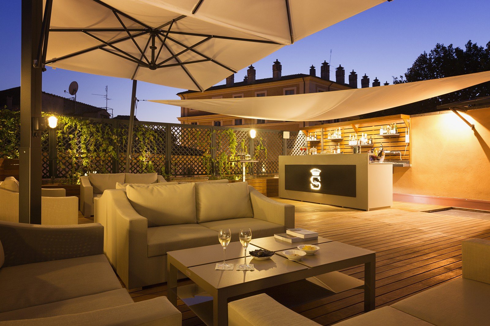 Villa Spalletti Trivelli Dimora d'Epoca, rooftop terrace bar