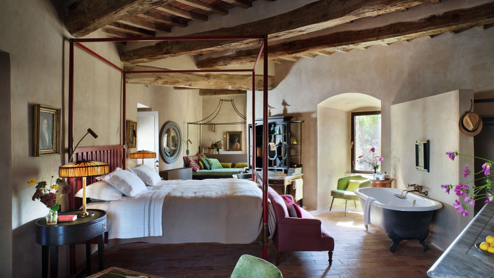 Reschio Hotel — rooms