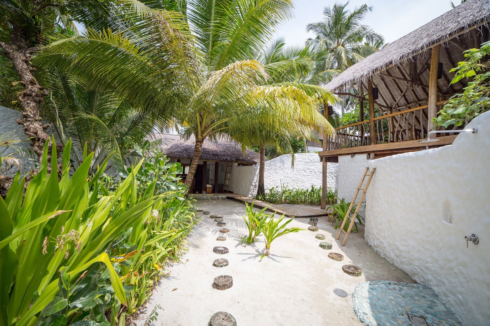 The Soneva Fushi — vibe