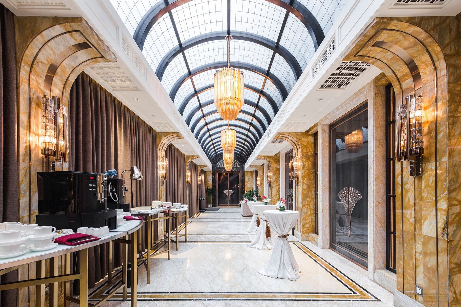 InterContinental Shanghai Ruijin — vibe