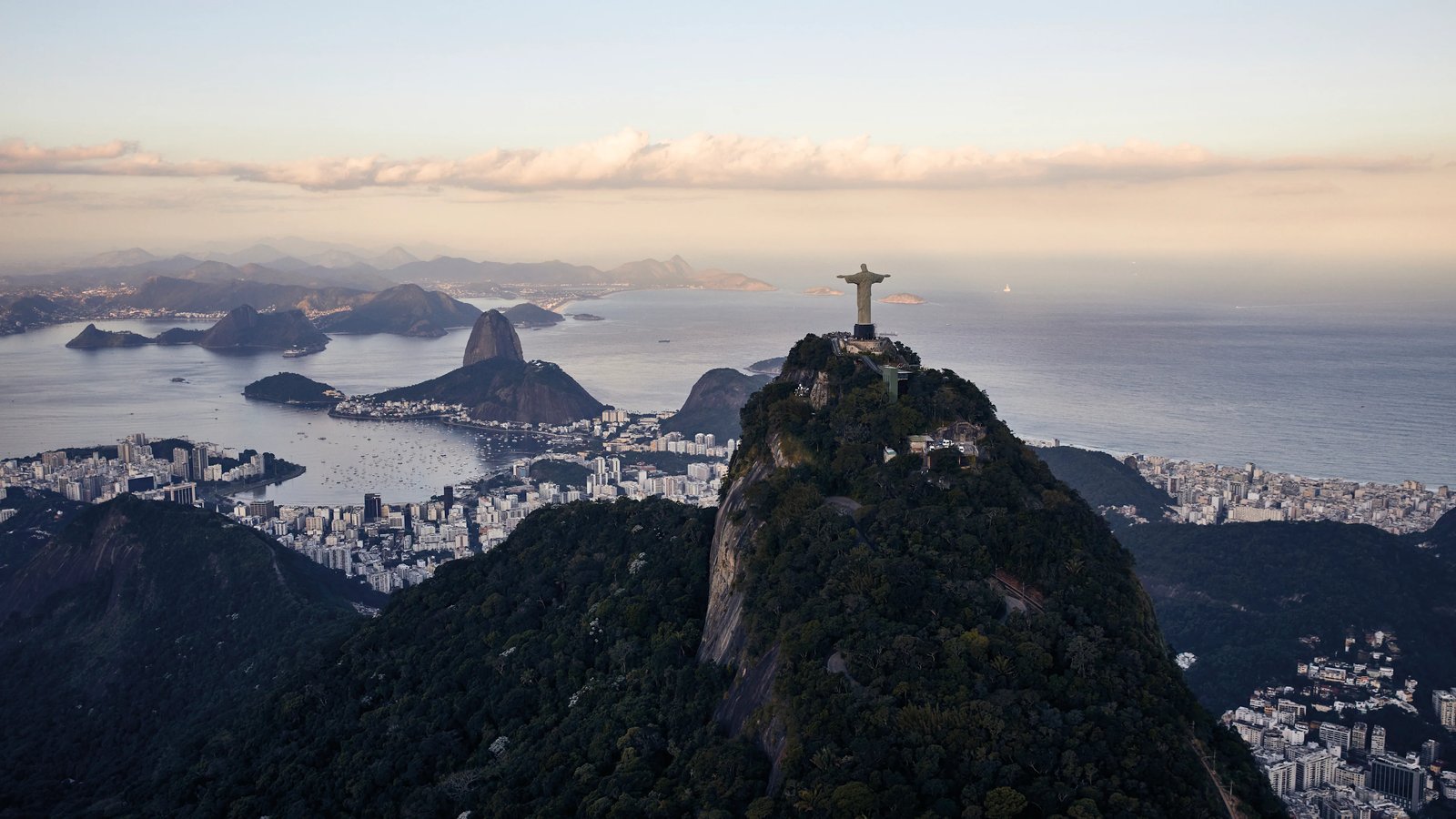 Copacabana Palace, A Belmond Hotel, Rio de Janeiro — vibe