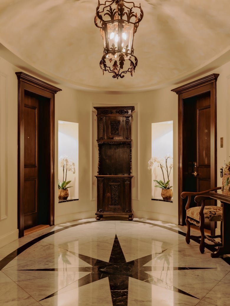Badrutt's Palace Hotel — vibe