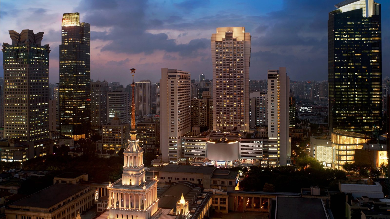 The Portman Ritz-Carlton — vibe