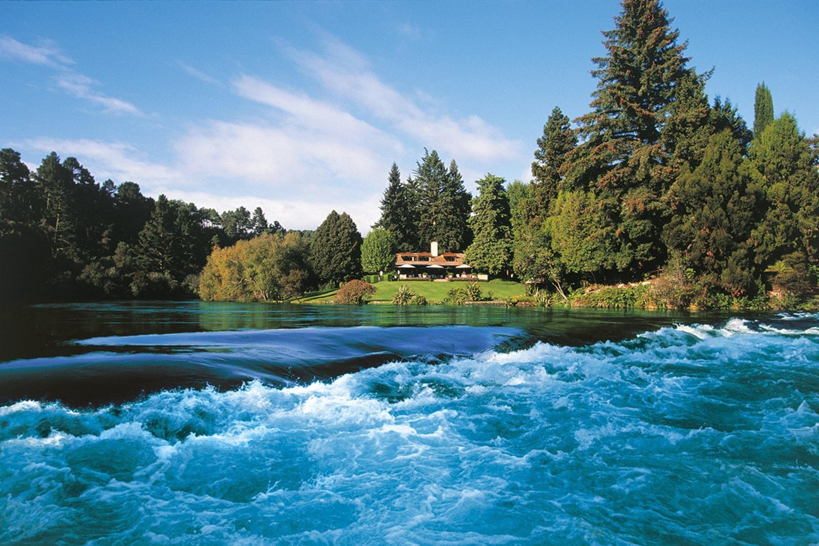Huka Lodge — vibe