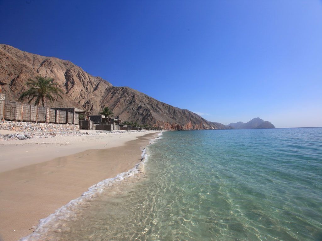 Six Senses Zighy Bay — vibe