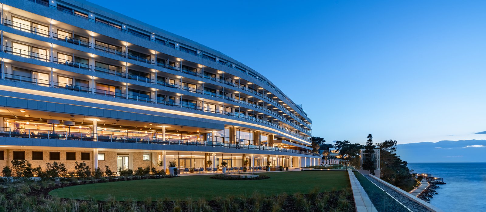 Four Seasons Astir Palace Hotel Athens, how it began