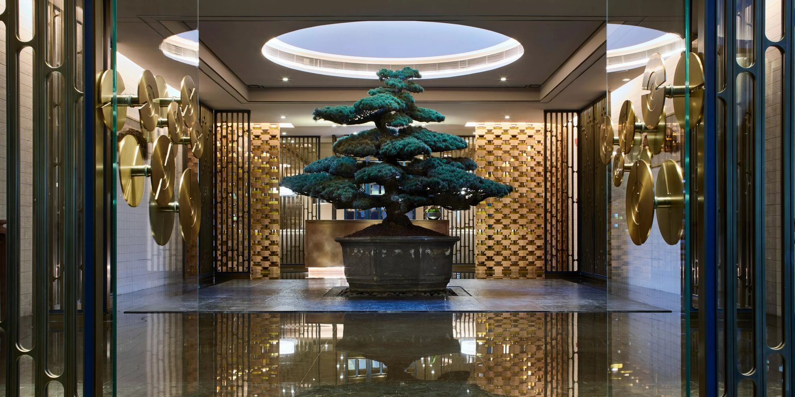 InterContinental Shanghai Wonderland — vibe