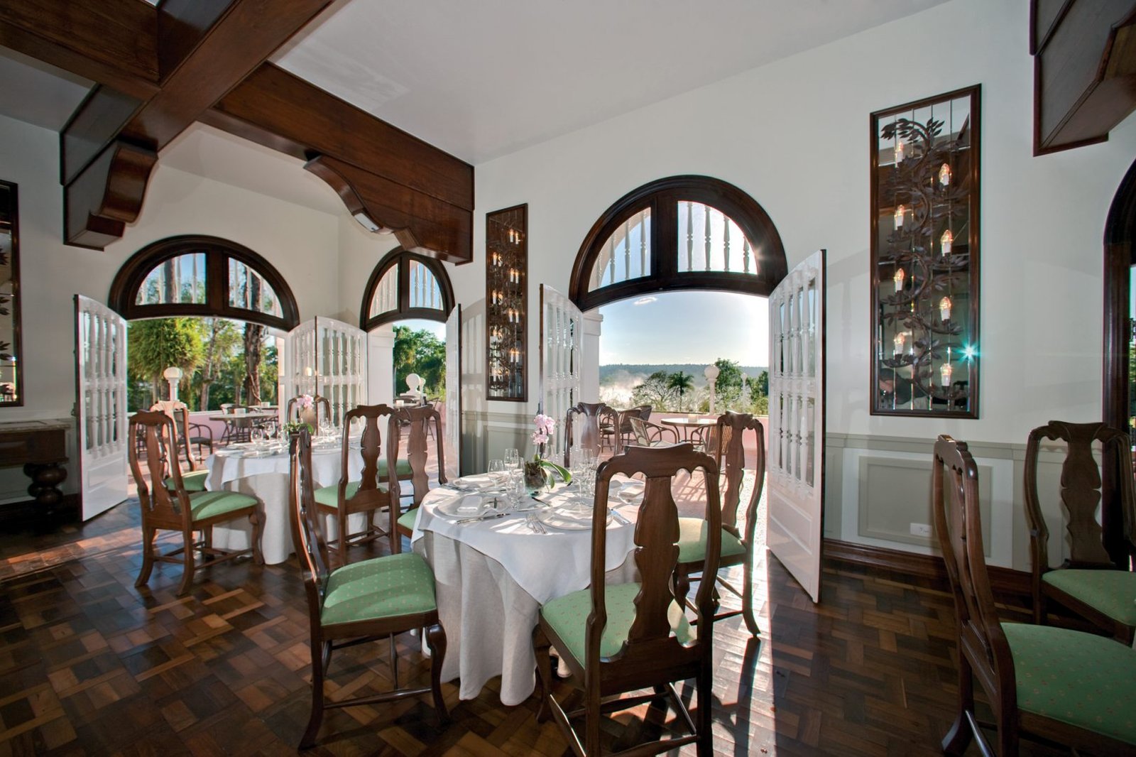 Hotel das Cataratas, A Belmond Hotel, at the table