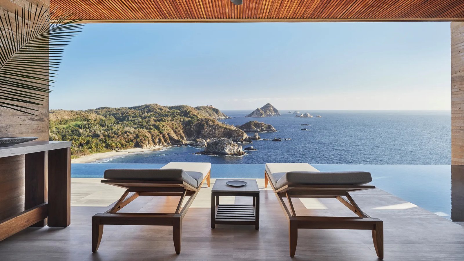 Four Seasons Resort Tamarindo — vibe