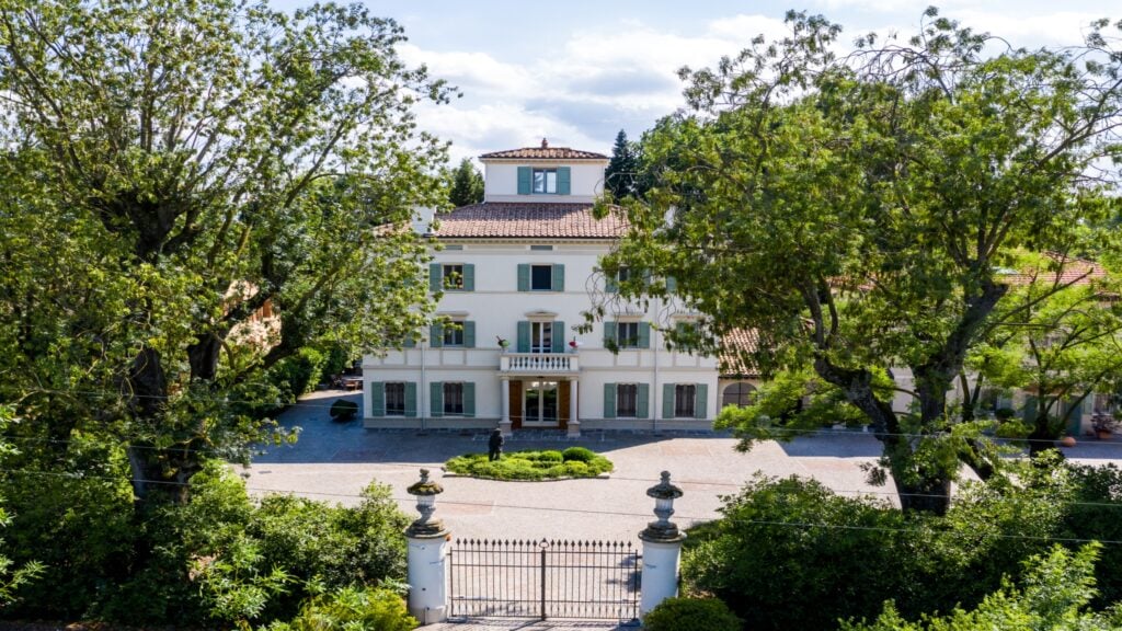 Casa Maria Luigia — backstory