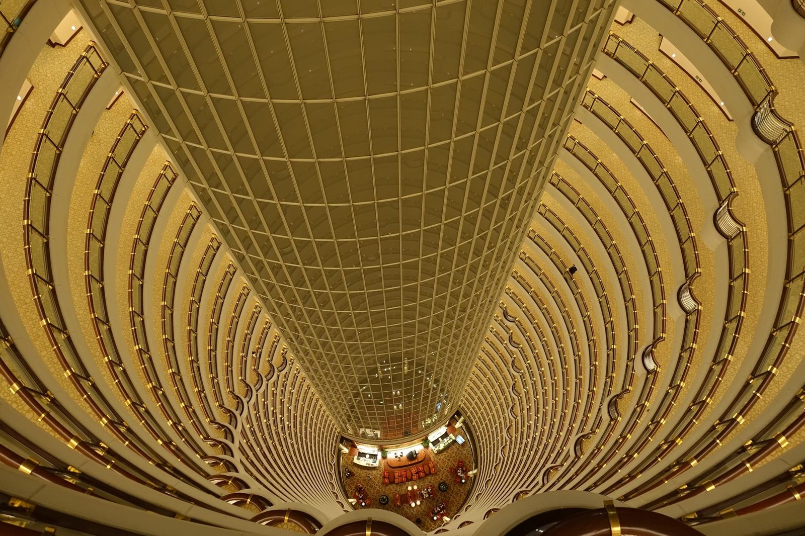 Grand Hyatt Shanghai — vibe