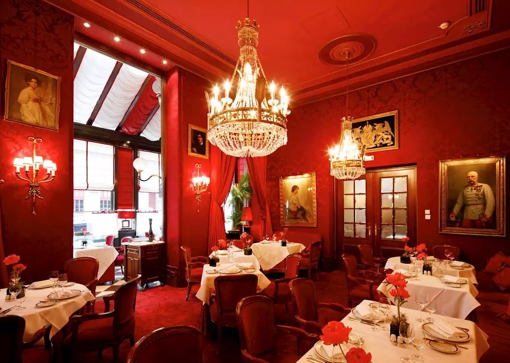 Hotel Sacher Vienna, restaurant rote bar