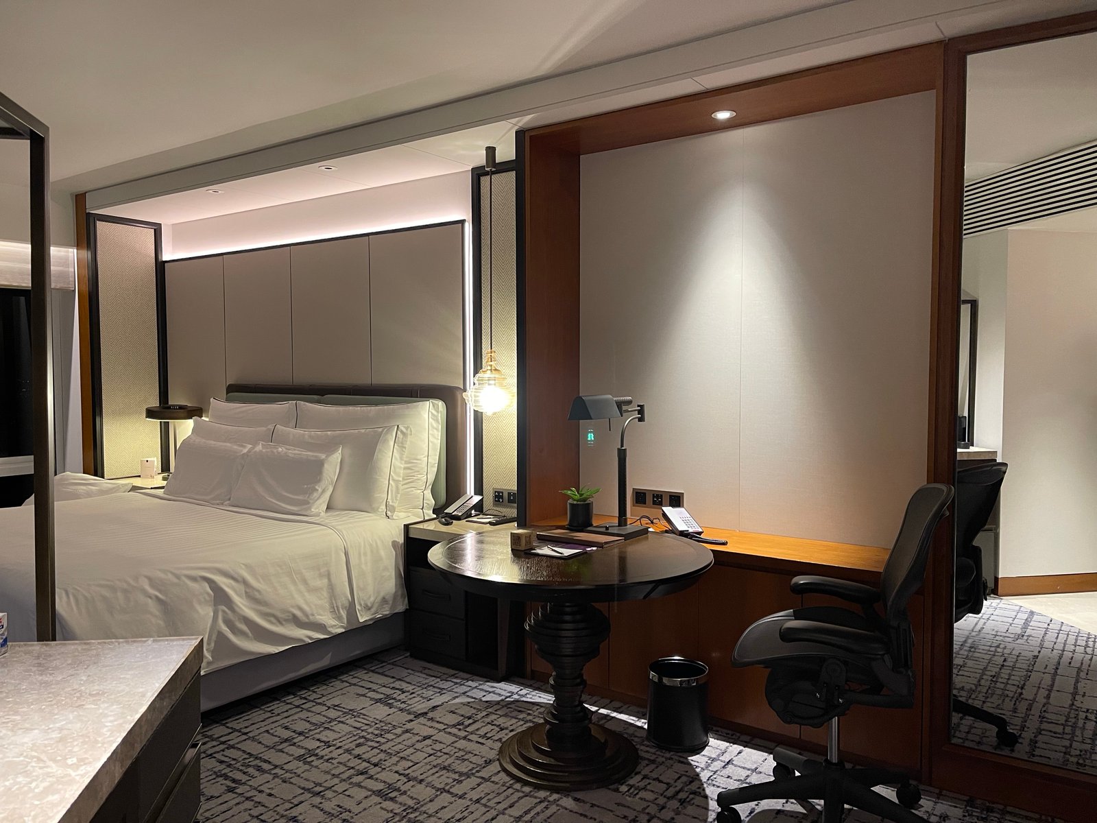 Conrad Bangkok — rooms