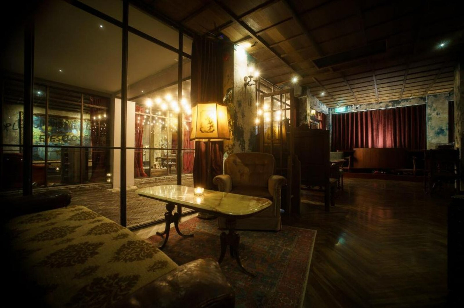 Baan Tuk Din Hotel — eat & drink