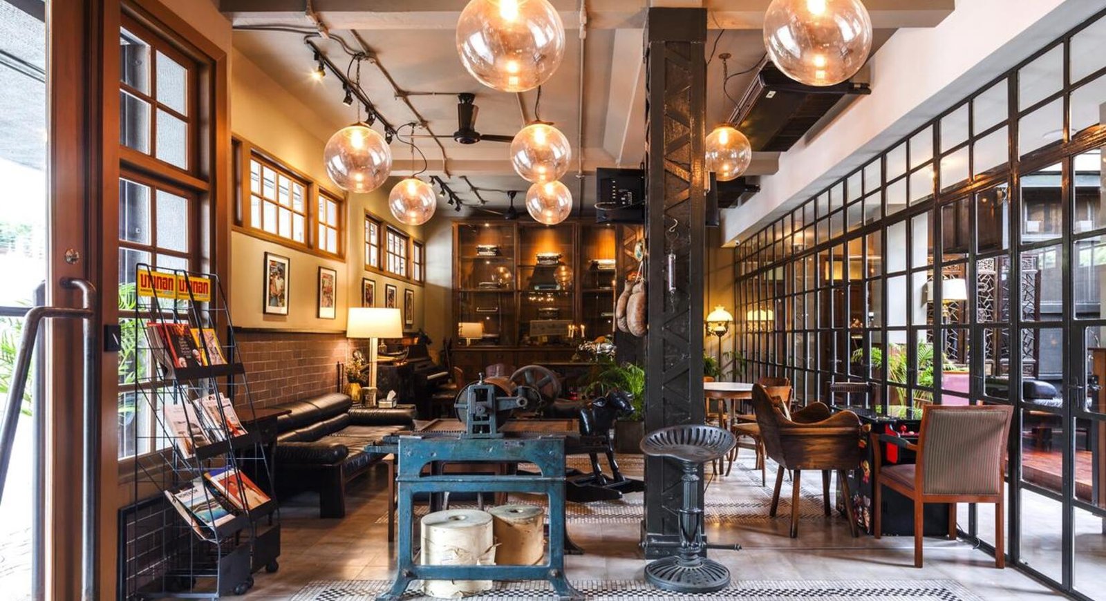 Bangkok Publishing Residence — eat & drink
