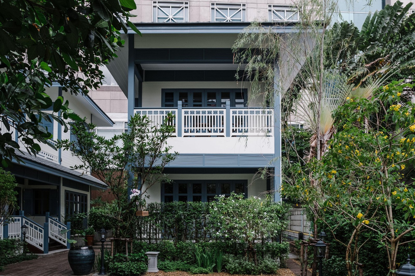 Baan Vajra — backstory