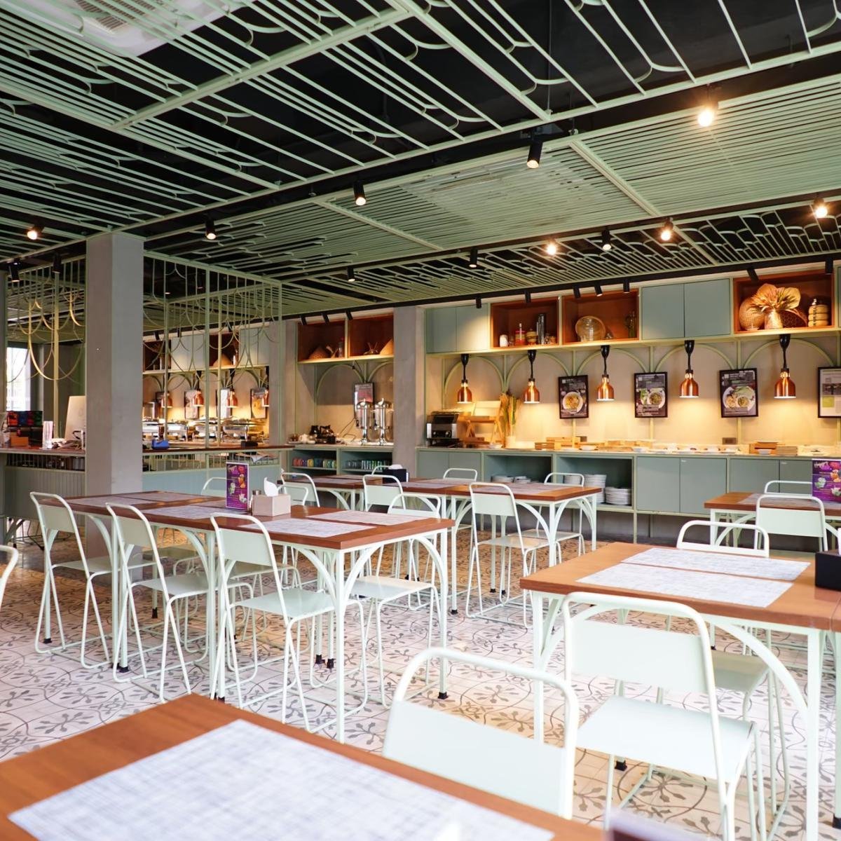 Samsen Street Hotel — eat & drink