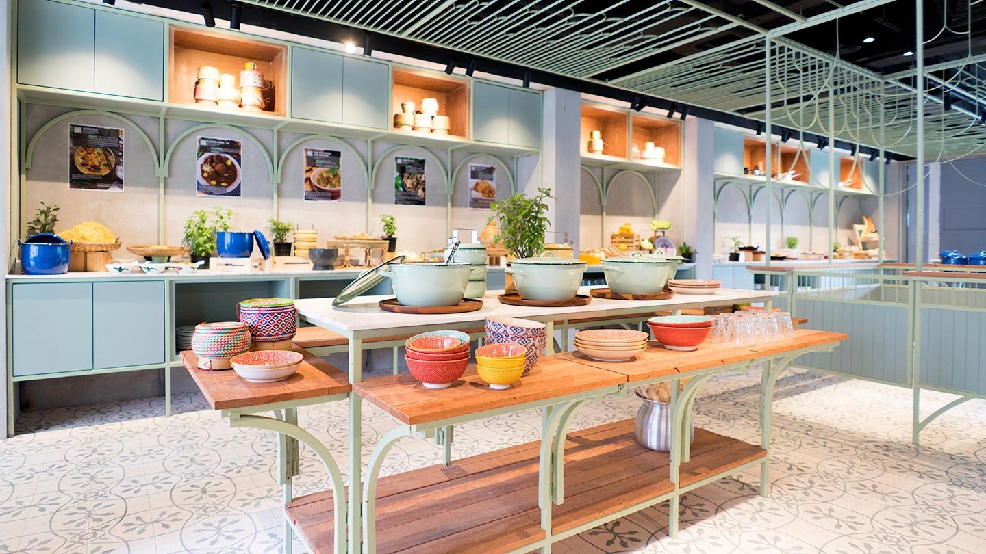 Samsen Street Hotel — eat & drink