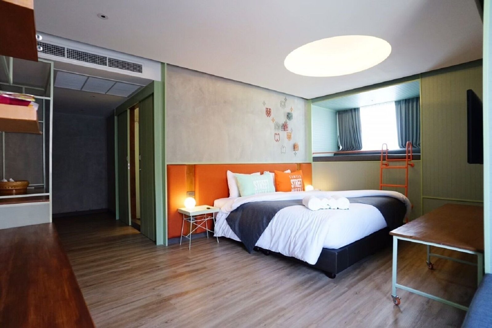 Samsen Street Hotel — rooms