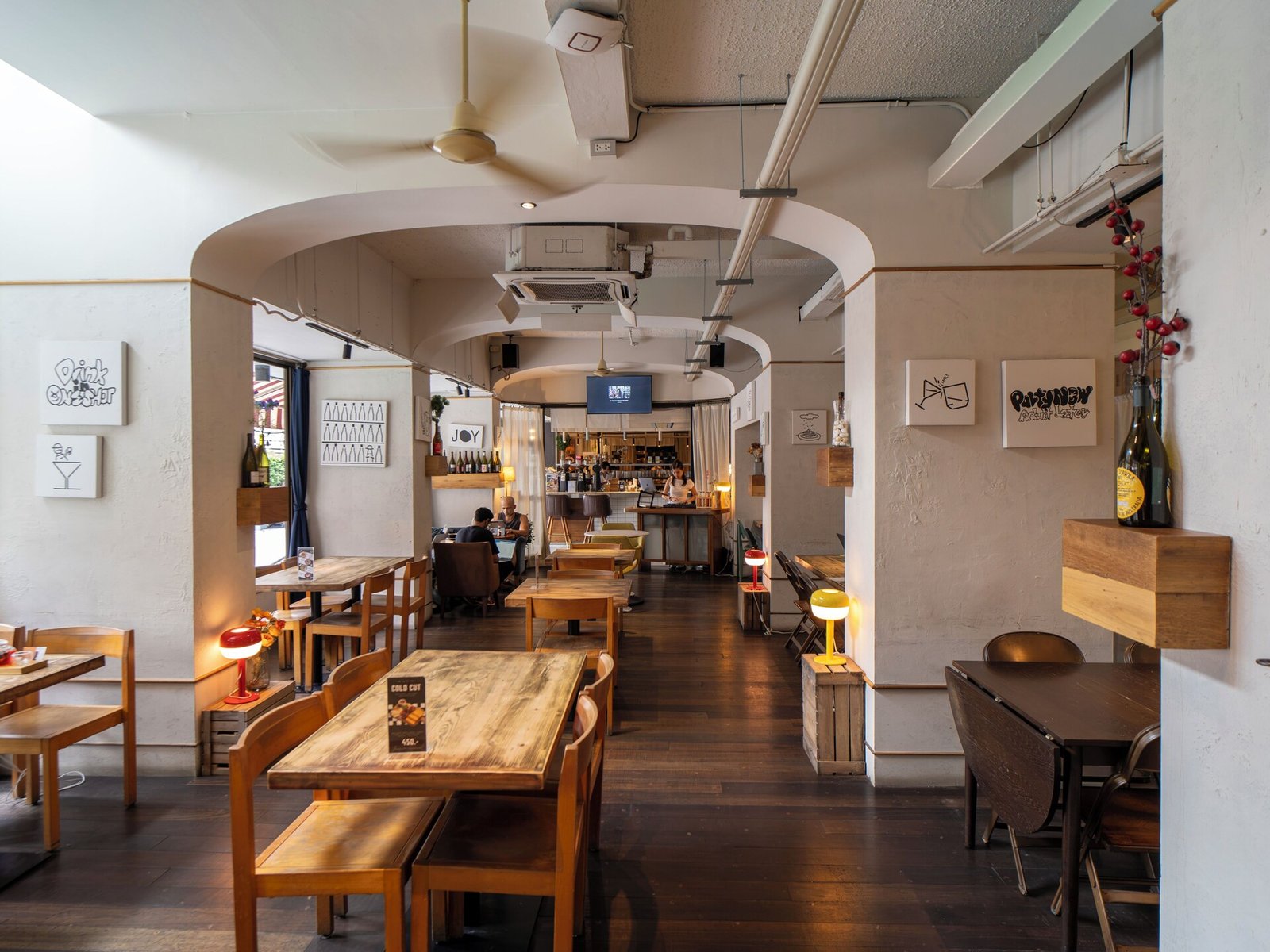 Josh Hotel — eat & drink