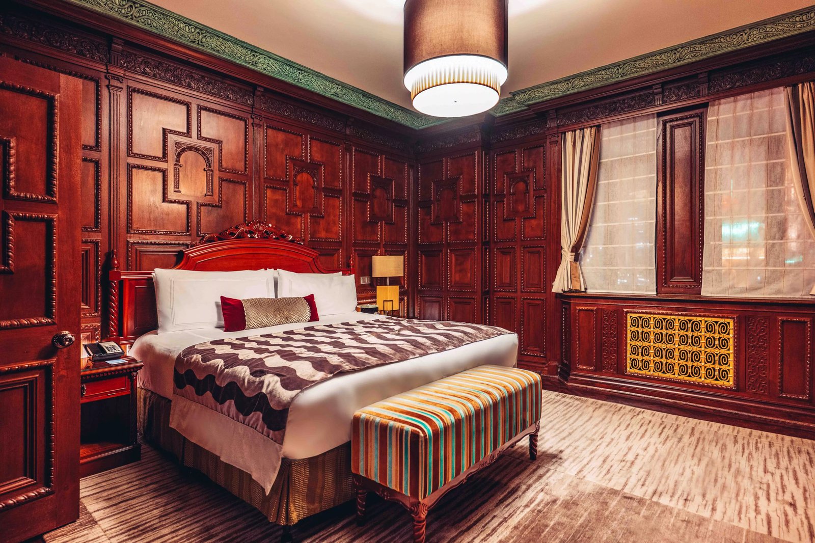 Fairmont Peace Hotel — rooms