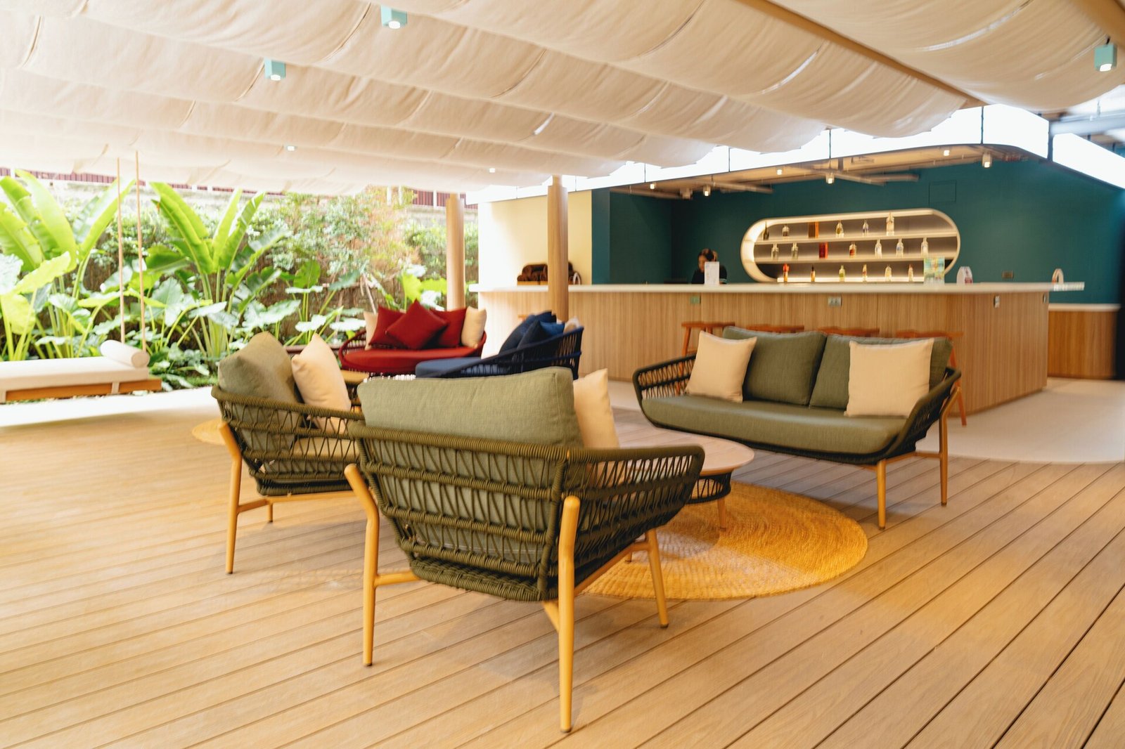Vela be Bangkok Siam, pool bar