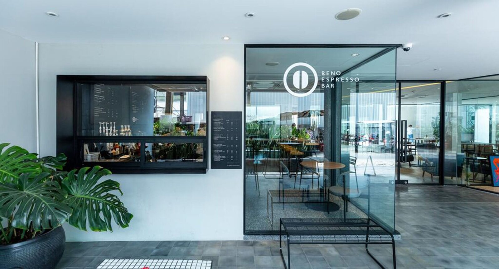 Reno Hotel Bangkok — eat & drink