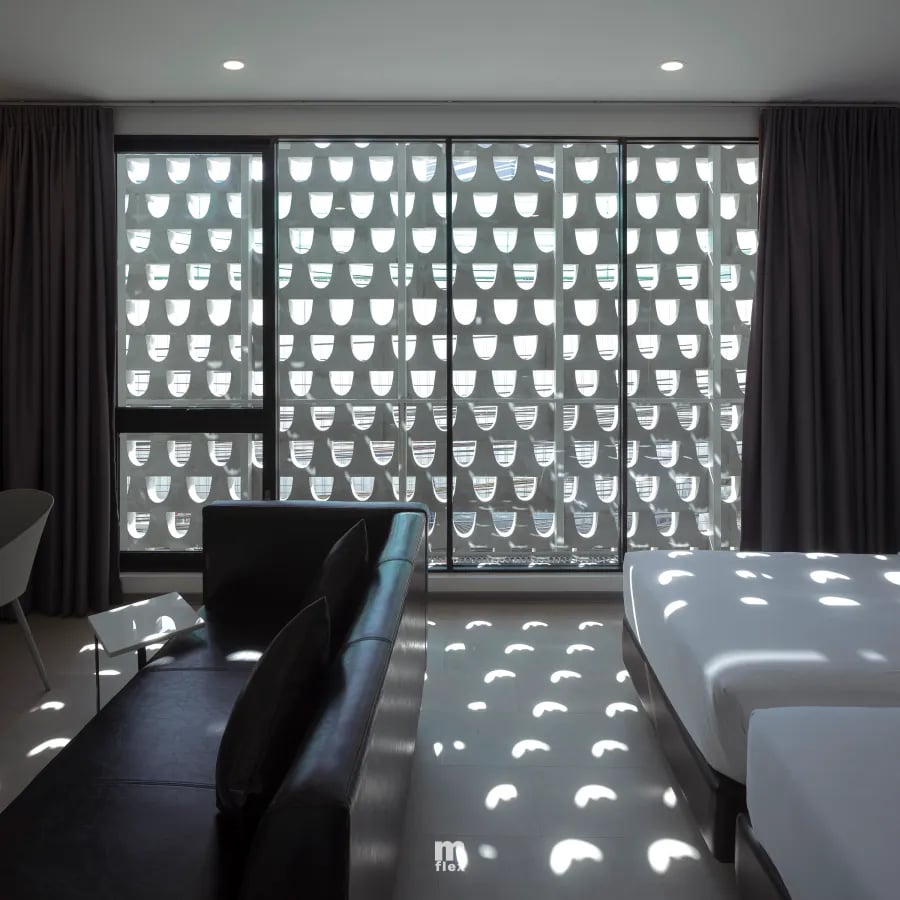 Reno Hotel Bangkok — eat & drink