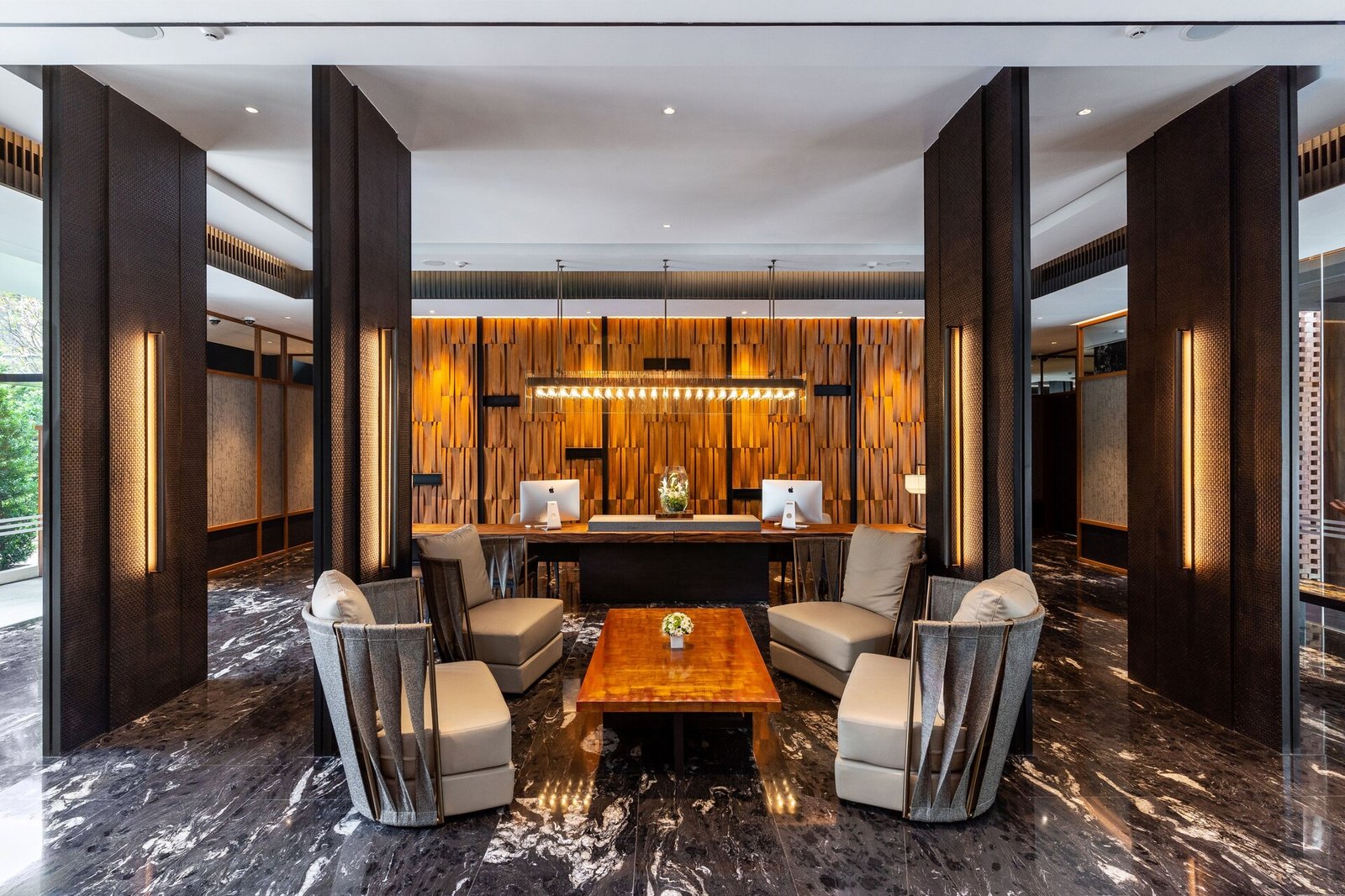 Villa Deva Resort and Hotel Bangkok — eat & drink
