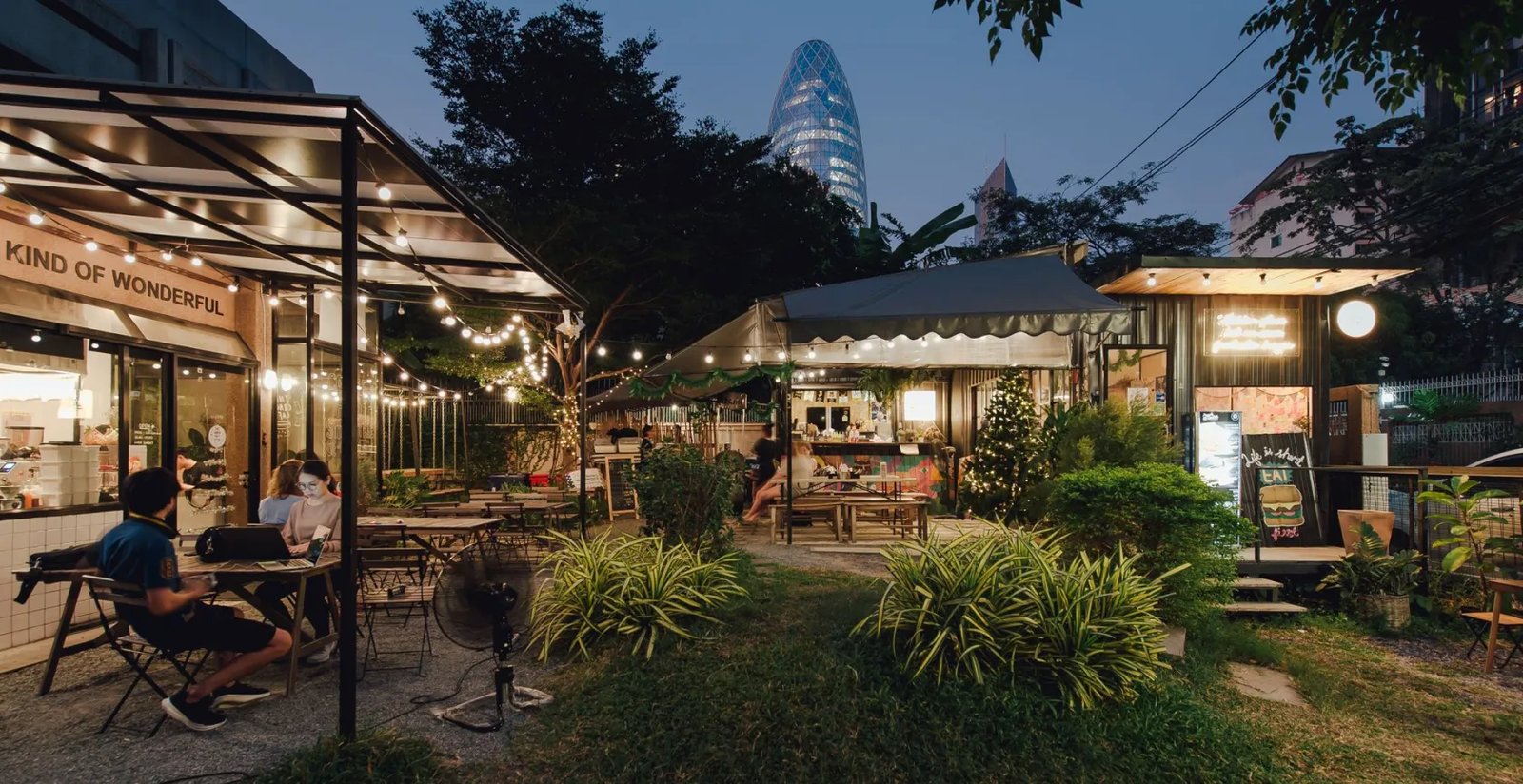 The Yard Hostel Bangkok — eat & drink