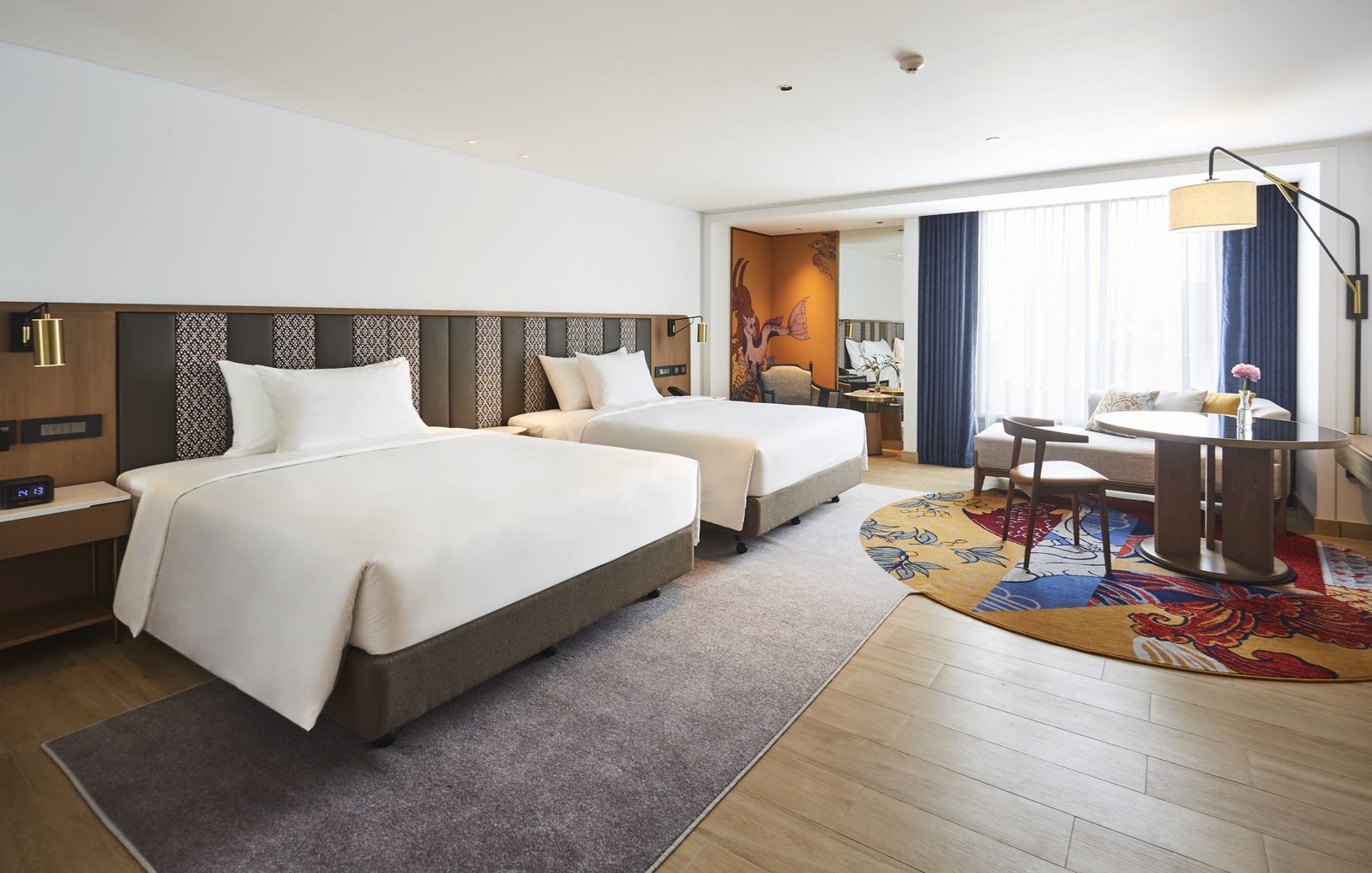 Montien Hotel Surawong Bangkok — rooms