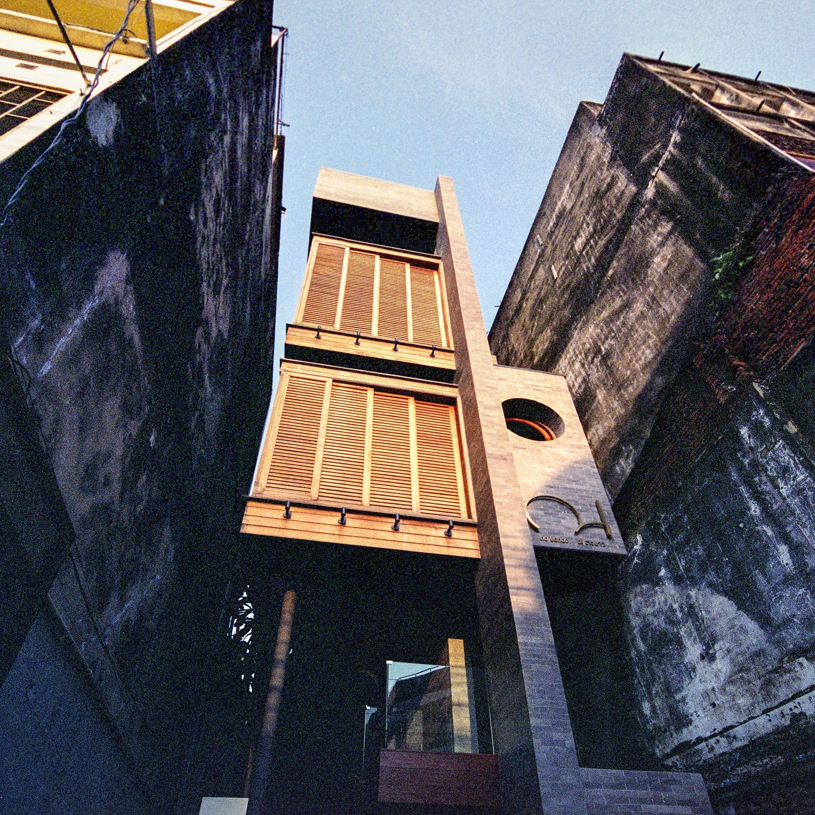 Na Tanao1969 — backstory
