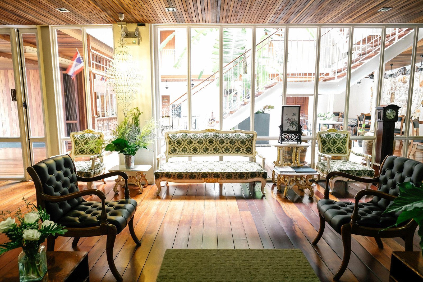 Nanda Heritage Hotel — eat & drink