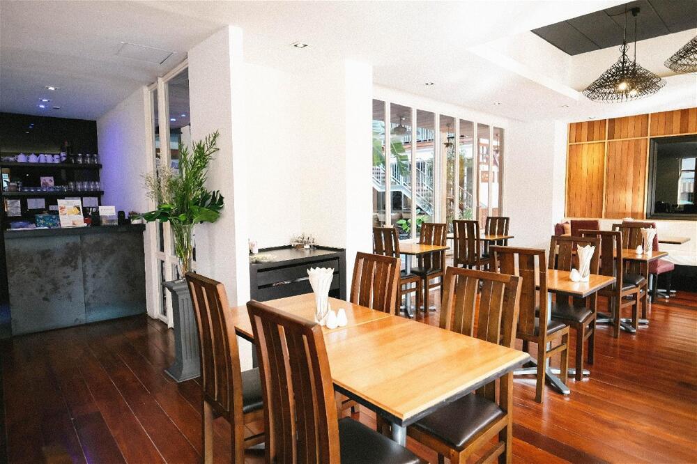 Nanda Heritage Hotel — eat & drink