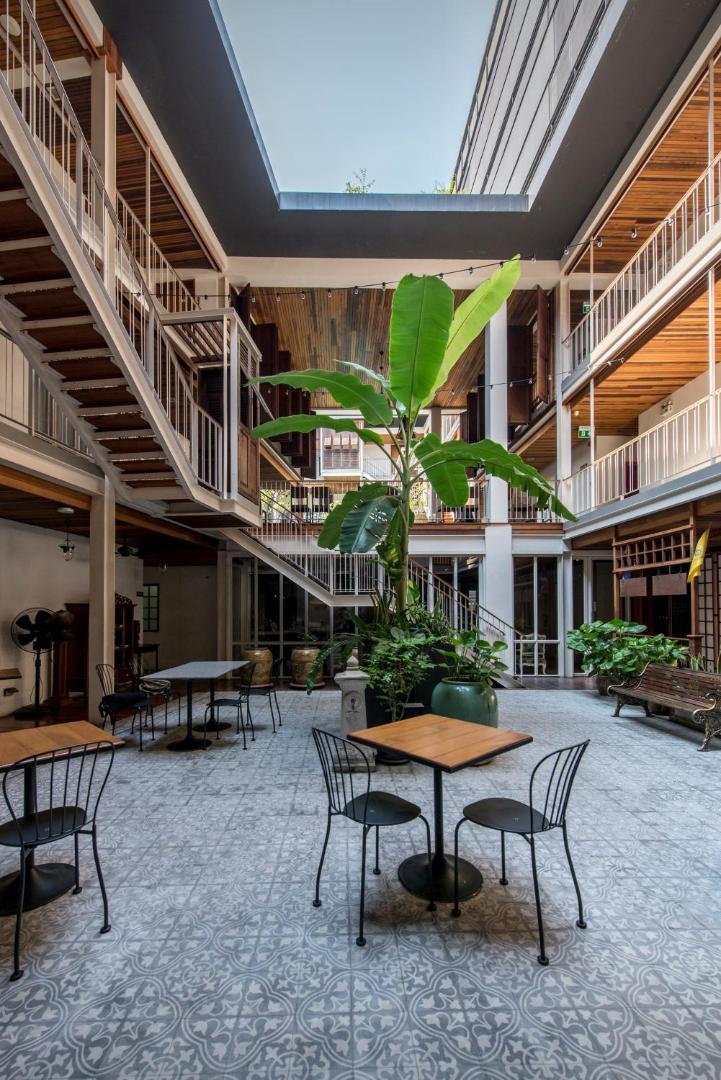 Nanda Heritage Hotel — vibe
