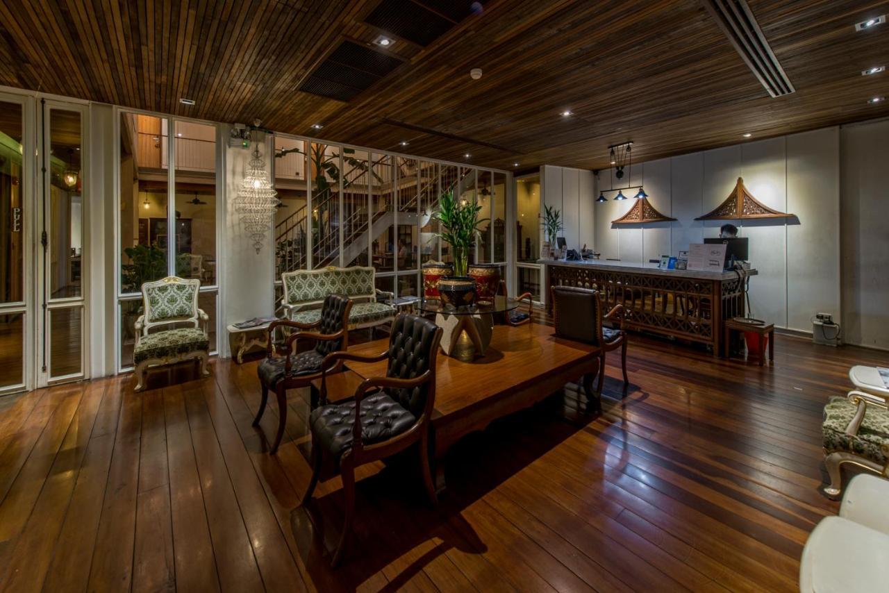 Nanda Heritage Hotel — eat & drink