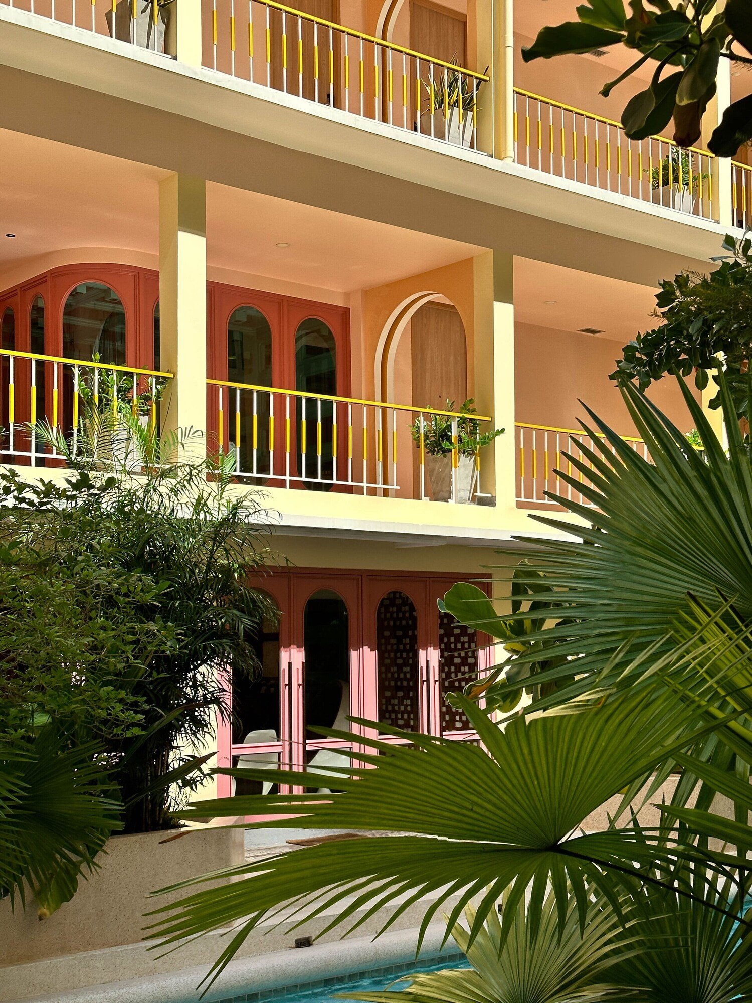 Miami Hotel — backstory
