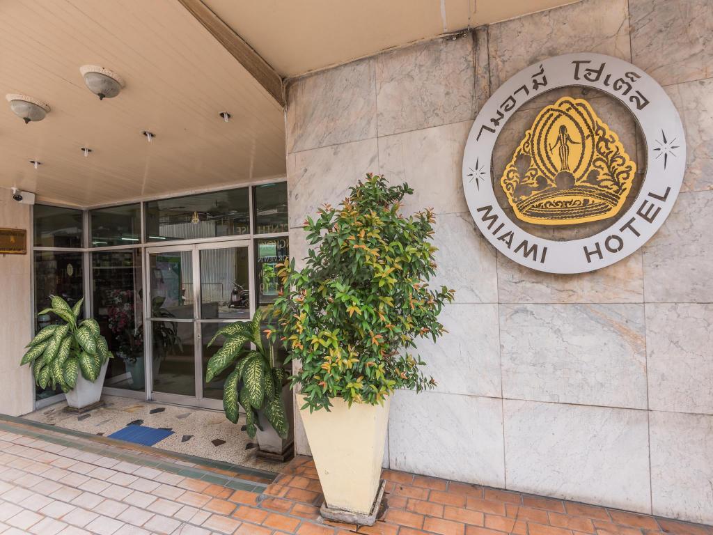 Miami Hotel, how it began