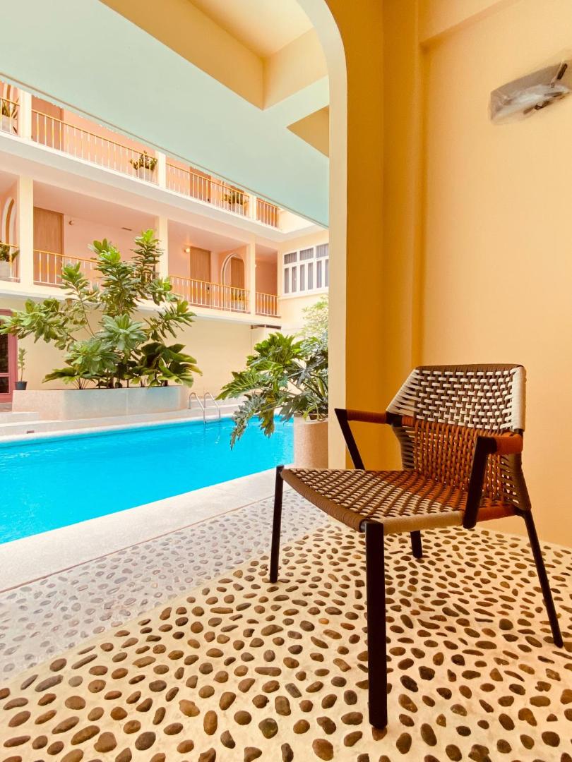 Miami Hotel