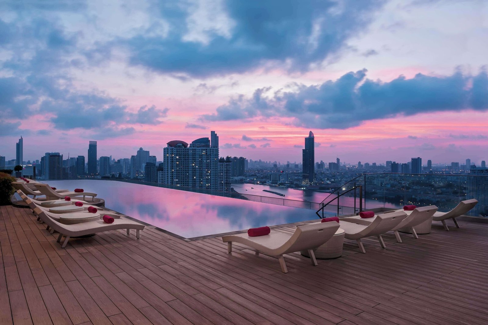 Avani+ Riverside Bangkok Hotel — wellness